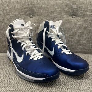 Men’s Nike Air Max Basketball Shoes